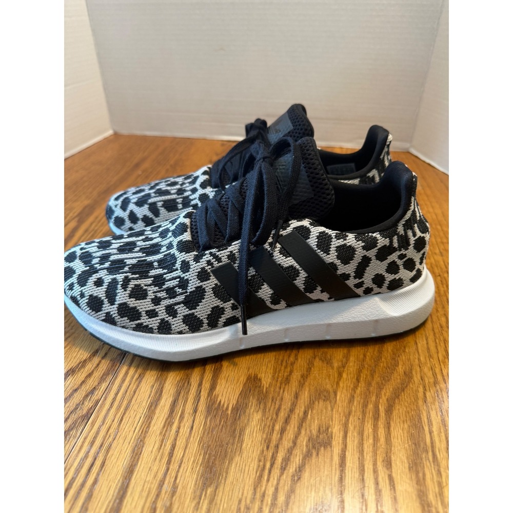 Adidas Womens Swift Run 1.0 Animal Print Leopard Knit Sneakers Black White
